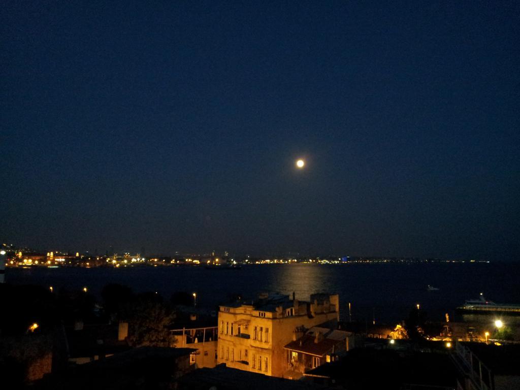 Metropolis Hostel & Guest House Estambul Exterior foto